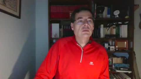 Snapshot of 8age chatting on 11.30.25 8age online show from 11.30.25