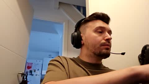 8inchdude93 online show from 10.13.25