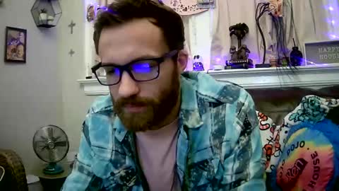 Snapshot of 90210screamer chatting on 02.09.25 90210screamer online show from 02.09.25