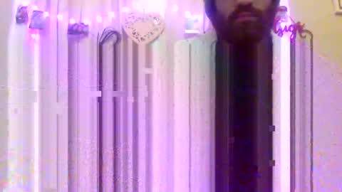 Snapshot of 90210screamer chatting on 03.04.25 90210screamer online show from 03.04.25