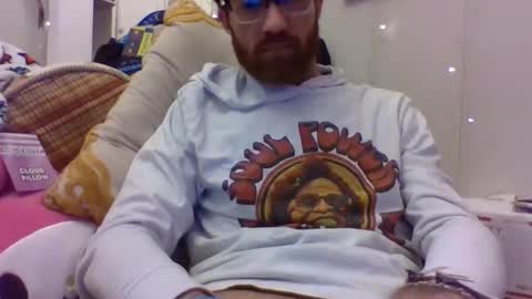 Snapshot of 90210screamer chatting on 10.31.25 90210screamer online show from 10.31.25