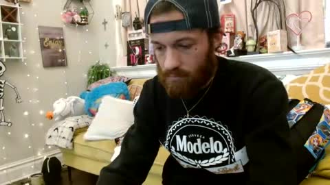 Snapshot of 90210screamer chatting on 12.19.25 90210screamer online show from 12.19.25