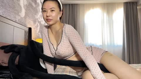 Snapshot of 9567gigi chatting on 04.07.26 lily online show from 04.07.26