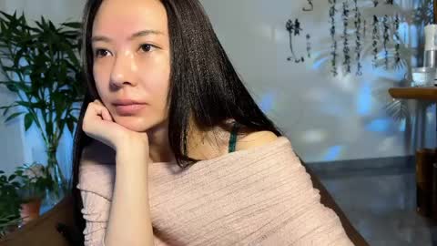 Snapshot of 9567gigi chatting on 04.08.26 lily online show from 04.08.26