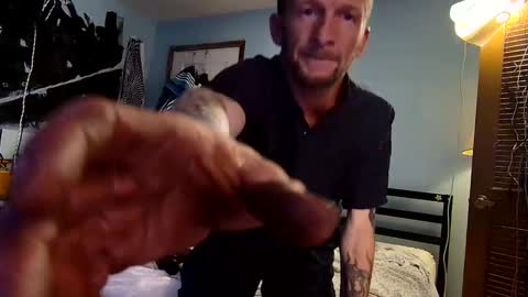 8over6 online show from 03.11.25