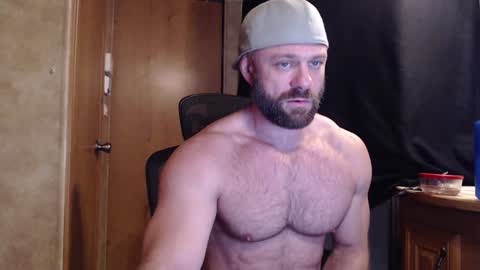 9 fat inches online show from 01.19.25