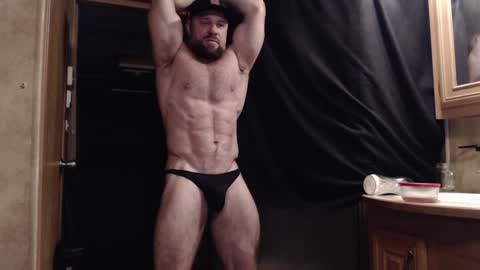 9 fat inches online show from 02.08.25