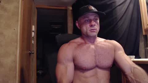 9 fat inches online show from 09.17.25