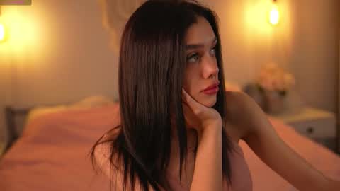 Snapshot of 9west chatting on 10.30.25 KARINA online show from 10.30.25