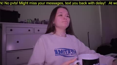 Snapshot of _3x7_ chatting on 10.02.25 _3x7_ online show from 10.02.25