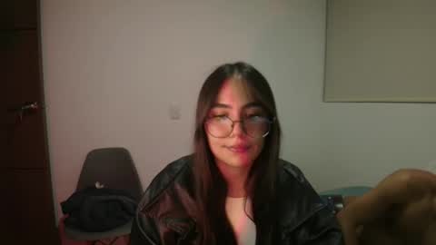 Snapshot of _abbyyyy_ chatting on 04.26.26 abby 3 online show from 04.26.26