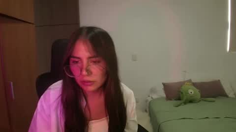 Snapshot of _abbyyyy_ chatting on 05.28.26 abby 3 online show from 05.28.26