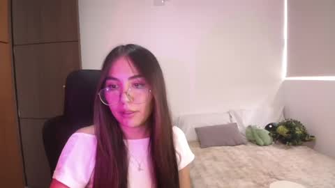Snapshot of _abbyyyy_ chatting on 07.28.26 abby 3 online show from 07.28.26