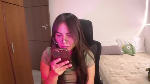 Snapshot of _abbyyyy_ chatting on 07.31.26 abby 3 online show from 07.31.26