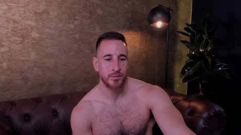 Snapshot of _adamcoper_ chatting on 12.11.24 _adamcoper_ online show from 12.11.24