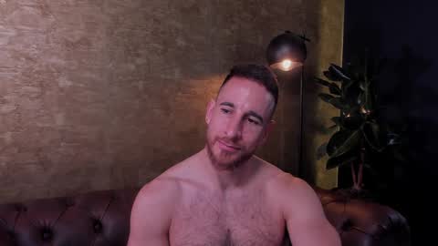 Snapshot of _adamcoper_ chatting on 12.11.24 _adamcoper_ online show from 12.11.24