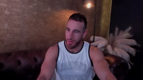 Snapshot of _adamcoper_ chatting on 01.18.25 _adamcoper_ online show from 01.18.25