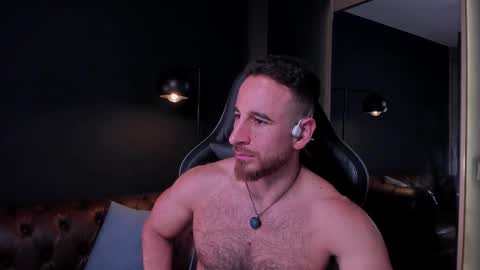 Snapshot of _adamcoper_ chatting on 10.03.25 _adamcoper_ online show from 10.03.25