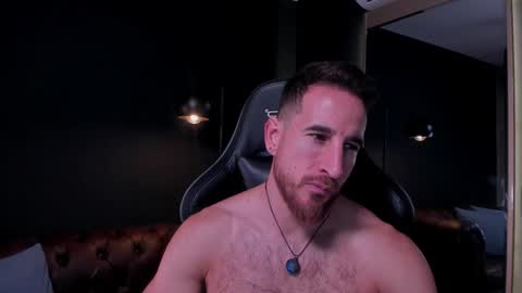 Snapshot of _adamcoper_ chatting on 10.16.25 _adamcoper_ online show from 10.16.25