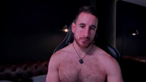 Snapshot of _adamcoper_ chatting on 11.05.25 _adamcoper_ online show from 11.05.25