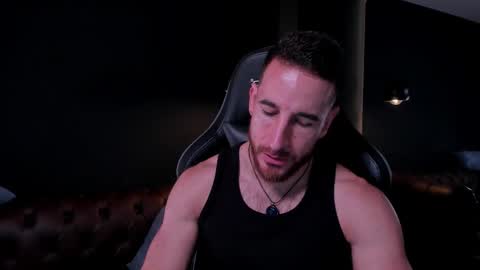 Snapshot of _adamcoper_ chatting on 11.17.25 _adamcoper_ online show from 11.17.25