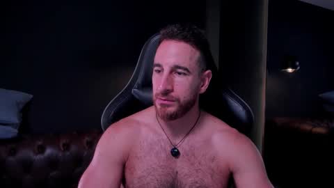 Snapshot of _adamcoper_ chatting on 11.20.25 _adamcoper_ online show from 11.20.25