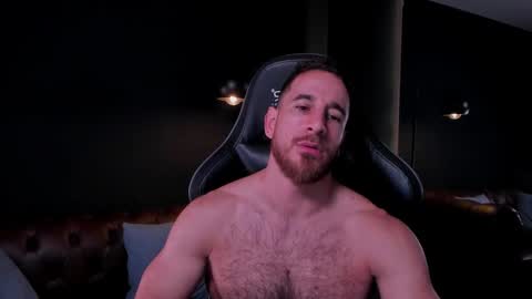 Snapshot of _adamcoper_ chatting on 11.26.25 _adamcoper_ online show from 11.26.25