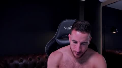 Snapshot of _adamcoper_ chatting on 11.29.25 _adamcoper_ online show from 11.29.25