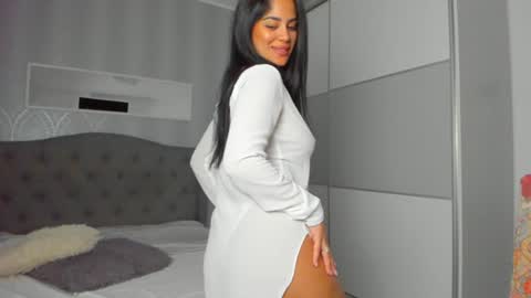 Adelle online show from 01.13.25