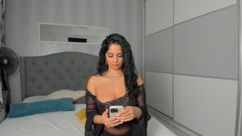 Adelle online show from 02.19.25