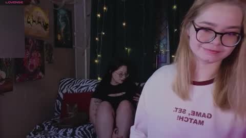 Snapshot of _adrenalinee_ chatting on 12.20.25 KENDALL NATHANRYAN LUCY online show from 12.20.25