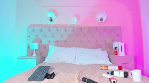 Agatha online show from 12.22.24