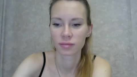 Snapshot of _alex1819 chatting on 12.19.25 _alex1819 online show from 12.19.25