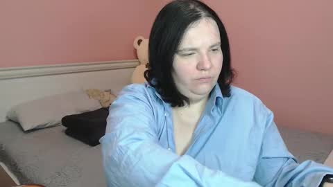 _alexandra_ray_ online show from 11.19.25