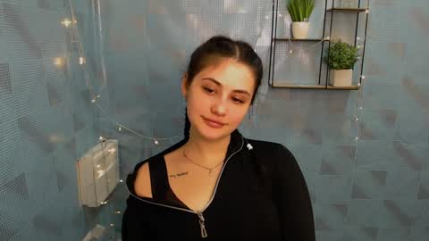 Snapshot of _alicecandy_ chatting on 01.24.25 Alice online show from 01.24.25