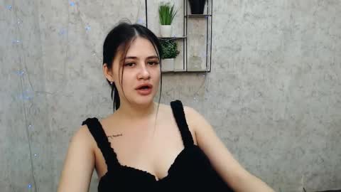 Snapshot of _alicecandy_ chatting on 02.19.25 Alice online show from 02.19.25