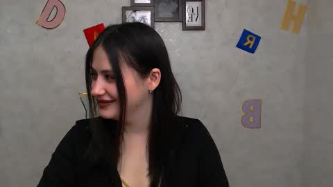 Snapshot of _alicecandy_ chatting on 03.02.25 Alice online show from 03.02.25