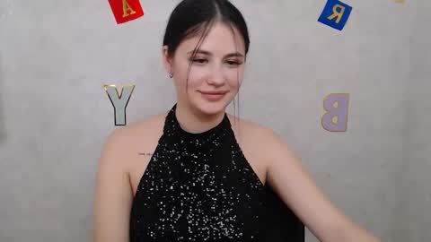 Snapshot of _alicecandy_ chatting on 03.08.25 Alice online show from 03.08.25