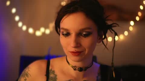 Snapshot of _alicemorrison_ chatting on 04.27.26 Alice Morrison Mistress Datura online show from 04.27.26