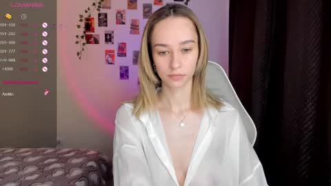 Snapshot of _alissaa_ chatting on 02.20.25 Alice online show from 02.20.25