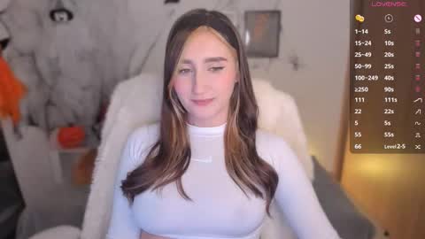 Snapshot of _allisongomez chatting on 10.24.25 _allisongomez online show from 10.24.25