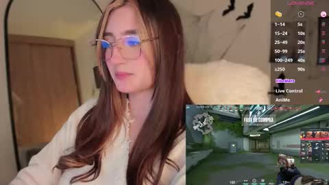 Snapshot of _allisongomez chatting on 10.31.25 _allisongomez online show from 10.31.25