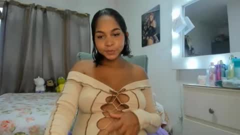 Snapshot of _analia chatting on 05.02.26 Analia online show from 05.02.26