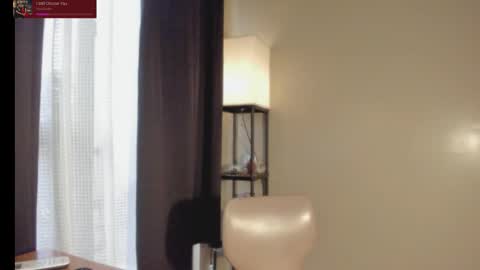 Snapshot of _ann1e_ chatting on 02.04.26 annie . online show from 02.04.26