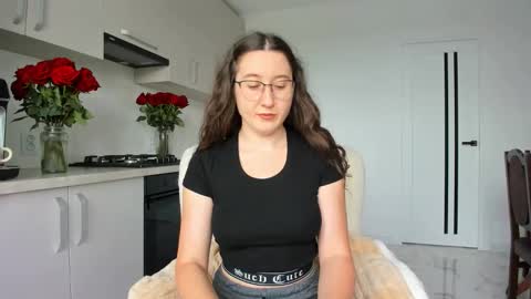 Snapshot of _anna_montana chatting on 10.05.25 Anna online show from 10.05.25