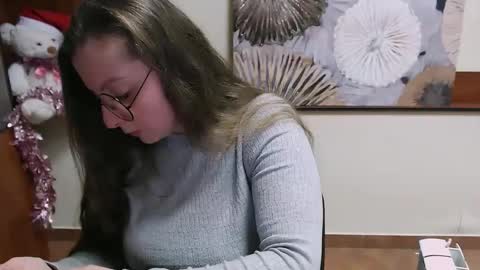 Anna online show from 12.20.24