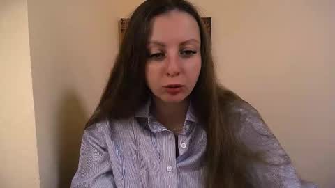 Anna online show from 09.22.25