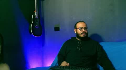 Annie Andrick online show from 10.11.25