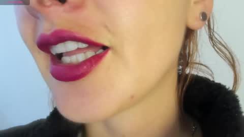 antonia online show from 04.15.26