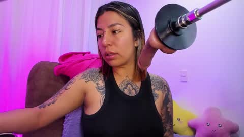 Snapshot of _antonella_dreams chatting on 09.16.25 _antonella_dreams online show from 09.16.25